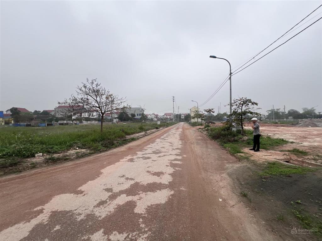 Cần bán lô góc 292m2 tại tđc tân hoa 2 phường đồng tiến tp phổ yên, thái nguyên. giáp kdt yên bình