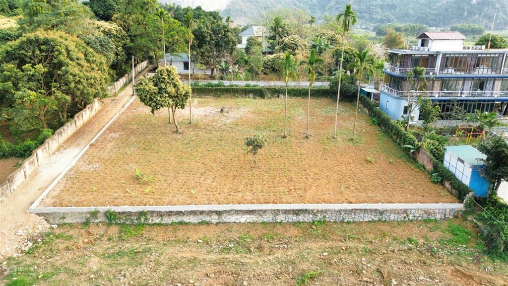 Chính chủ gửi bán 1292m2, 200m2 đất bám hồ đồng chanh tại lương sơn, phú thọ