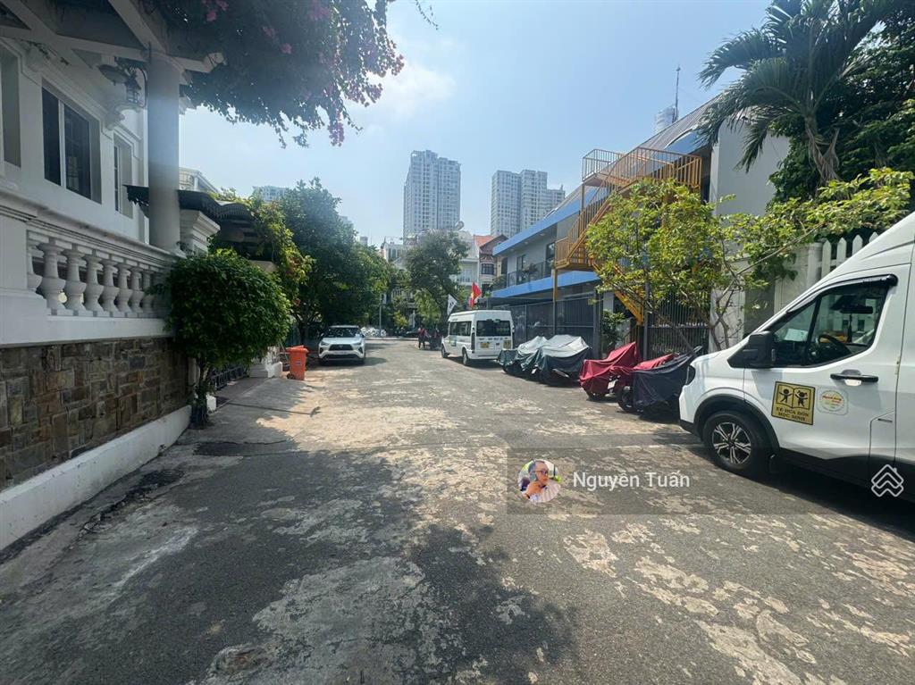 Bán nhà 2 tầng thảo điền  quỹ đất lớn 480m², giá giảm sốc