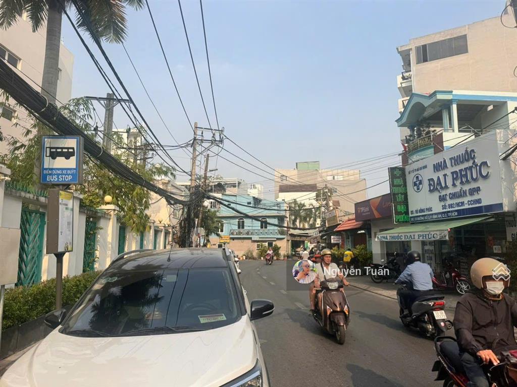 Bán nhà cũ góc 2 mặt tiền trần não, vị trí đắc địa tại an khánh