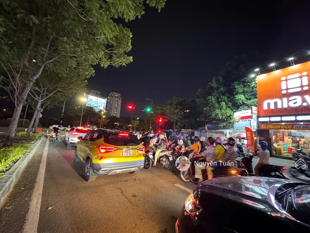 Siêu phẩm nhà mặt tiền kinh doanh trần não  đoạn đẹp nhất