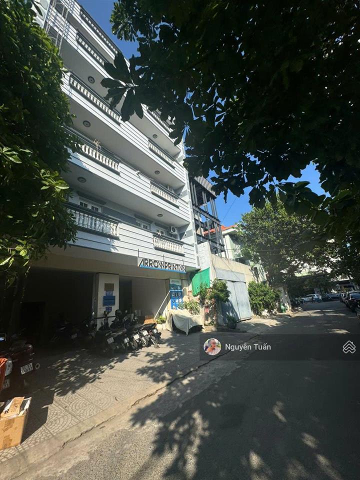 Giá bán rẻ hơn giá đất  tặng ngay tòa nhà 6 tầng   chdv mặt tiền nguyễn văn hưởng  thảo điền, q2