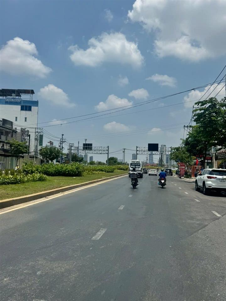 Siêu phẩm mặt tiền lương định của  sát vòng xoay thủ thiêm