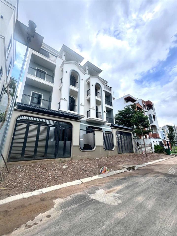 Bán biệt thự đẹp nguyễn hoàng, an phú quận 2 | dt 7,5x18m | hầm + 3 lầu | hướng nam