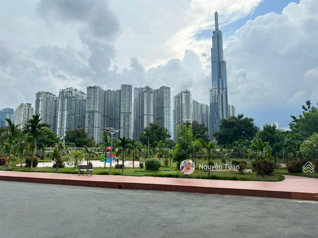 Đất biệt thự góc 3 mặt tiền ven sông view trực diện landmark 81 | 391m2 | giá 164 tỷ