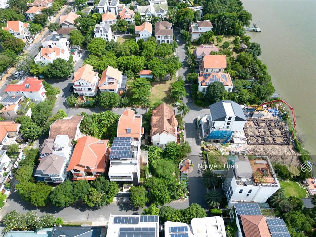 Bán biệt thự đẹp trong compound ven sông thảo điền quận 2