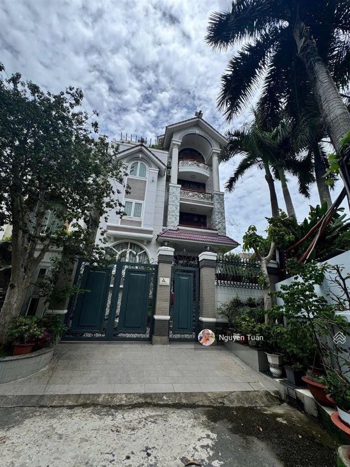 Bán villa river mark compound villa ven sông sài gòn, view landmark 81  dt 271m2  8x tỷ