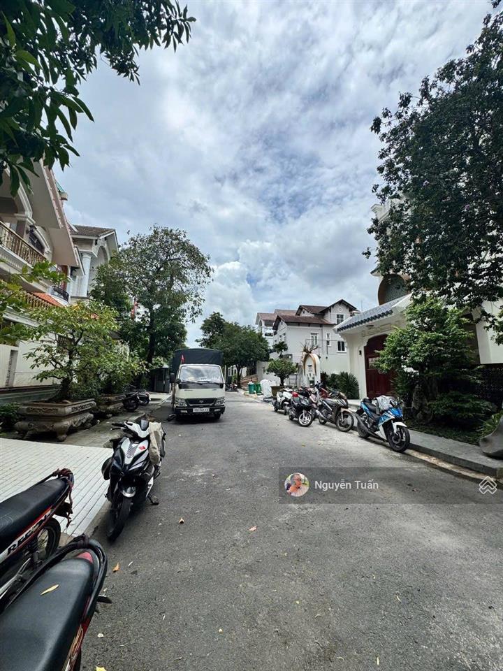 Bán villa river mark compound villa ven sông sài gòn, view landmark 81  dt 271m2  8x tỷ
