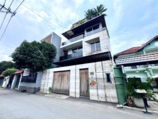 Bán villa hiện đại thảo điền  ngang 10m, có hầm đậu 2 ô tô  giá 65 tỷ