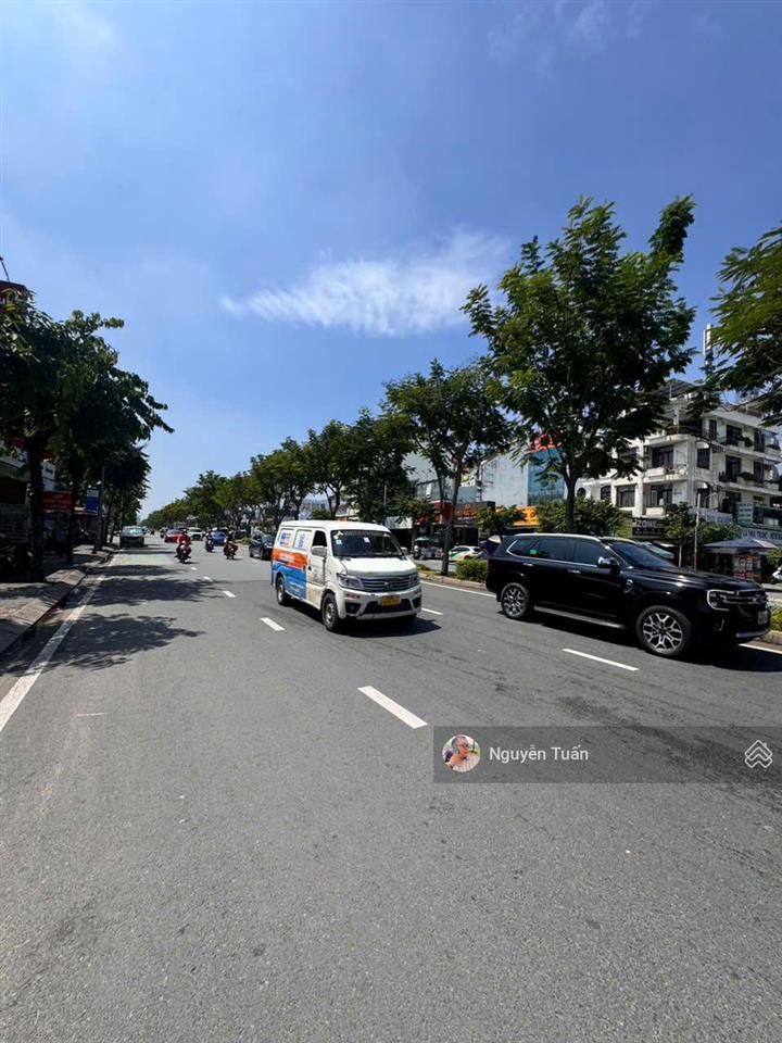 Bán nhà mặt tiền trần não, quận 2  vị trí đắc địa, giá bán cạnh tranh, khai thác dòng tiền ngay!