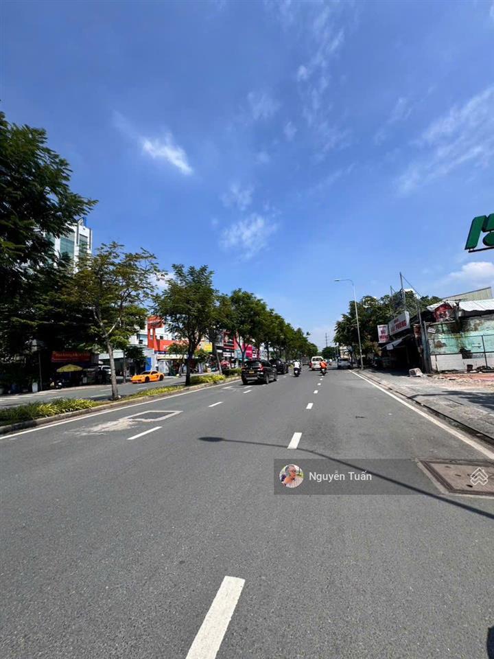 Bán nhà mặt tiền trần não, quận 2  vị trí đắc địa, giá bán cạnh tranh, khai thác dòng tiền ngay!