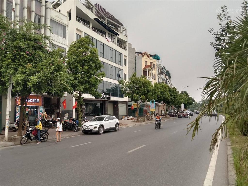 Cho thuê tòa nhà 9 tầng dt 500m2, có 2 hầm, 2 thang máy mặt phố hồng tiến, long biên