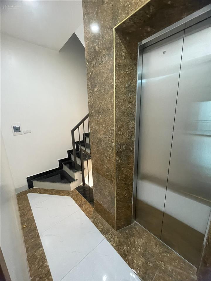 Bán nhà mặt phố quán thánh 80m2, 6 tầng có thang máy