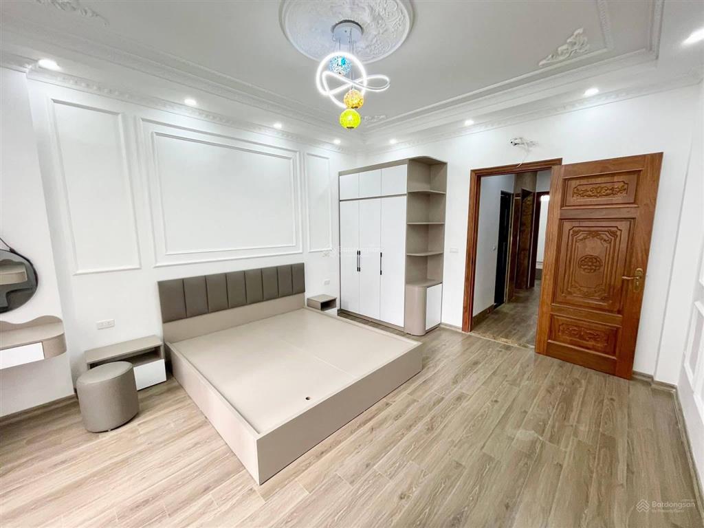 Bán nhà 6 tầng thang máy phố vạn bảo, dt 75m2 mặt tiền 5m, cách mặt phố 30m, nhà mới ở ngay