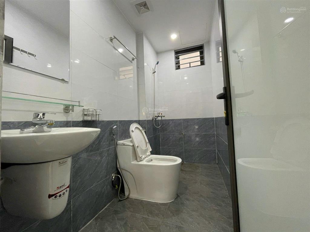 Cho thuê nhà 5 tầng xây mới ngõ 95 phạm văn đồng, 7pn giá 16 triệu