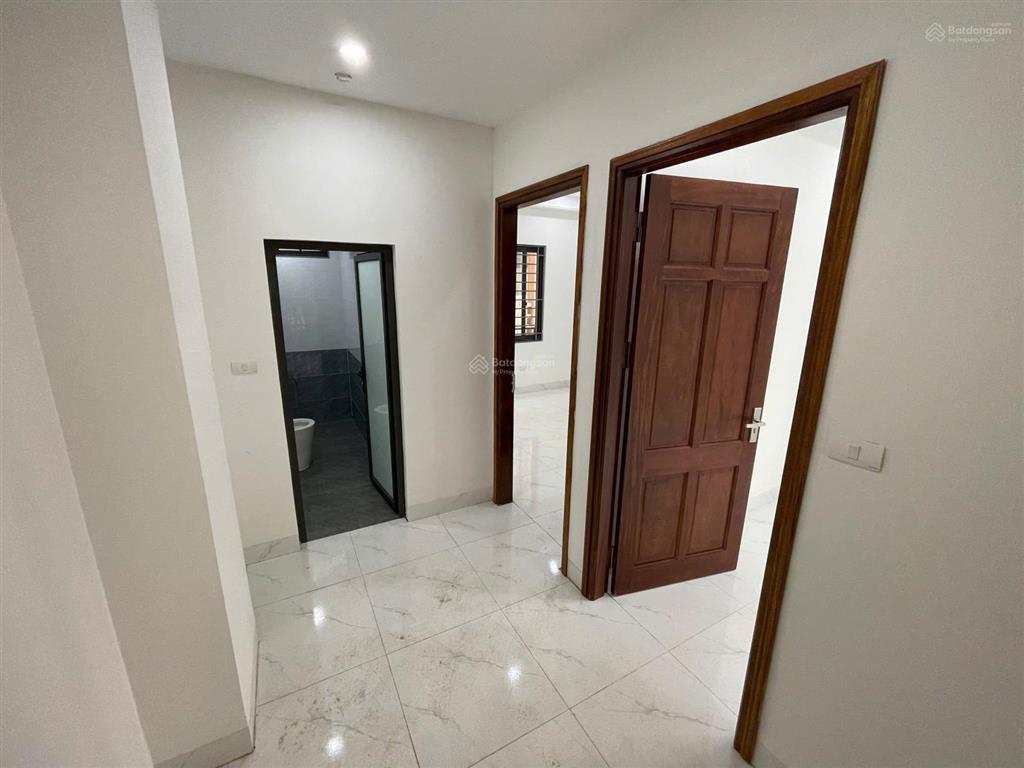 Cho thuê nhà 5 tầng xây mới ngõ 95 phạm văn đồng, 7pn giá 16 triệu
