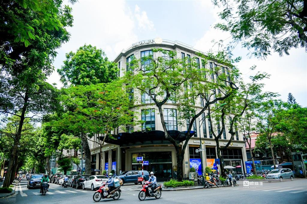 Siêu hiếm! cho thuê mbkd mặt phố trần hưng đạo, hoàn kiếm. dtsd 160m2 mặt tiền gần 10m