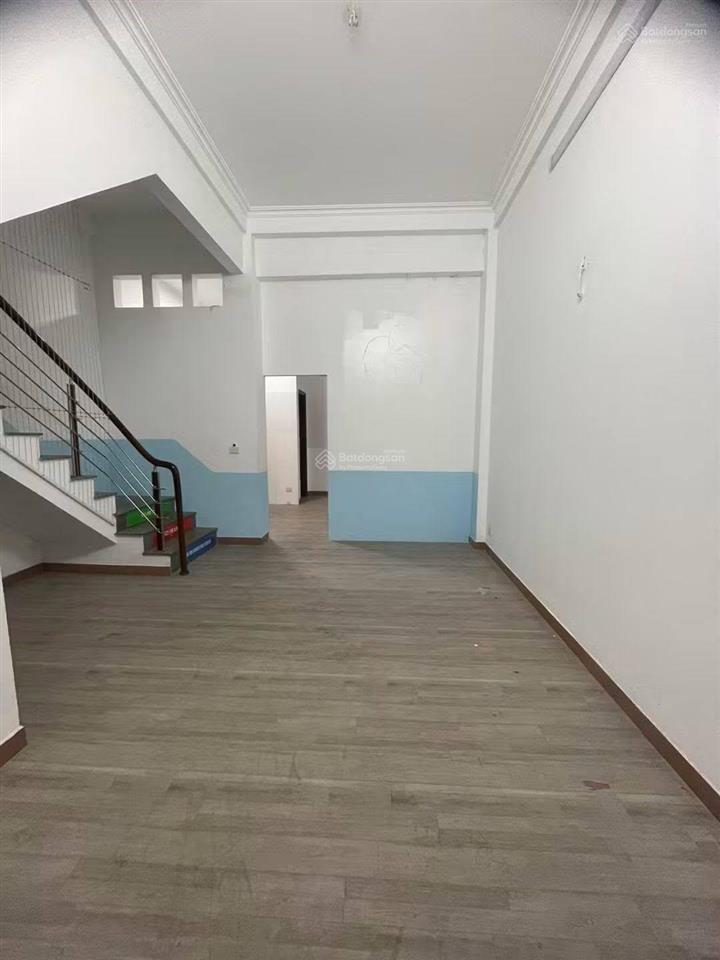 Cho thuê nhà riêng 5 tầng 60m2 khu phân lô đường 8m có vỉa hè, đỗ xe 24/7