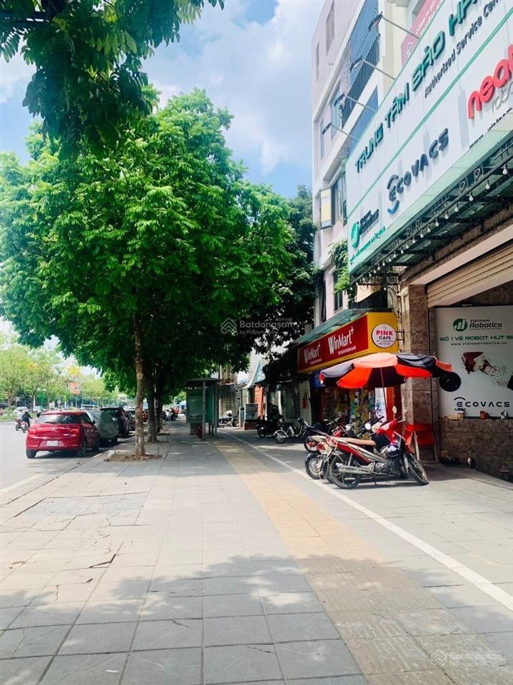 Cho thuê tòa nhà mặt phố nguyễn văn huyên dt 120m2 mặt tiền 8m