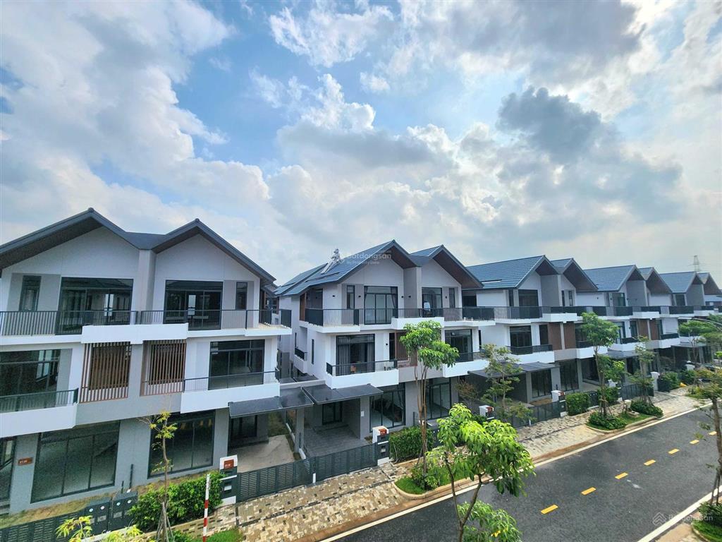 Cần bán căn 7x15m giá tốt, hiện tại chỉ 6,75 tỷ. đã có sổ hồng