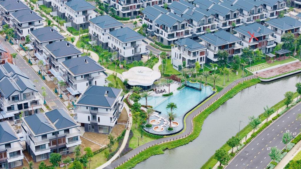 Căn liền kề góc có khoảng sân vườn kế bên zone 2 diện tích 7x16.5 rất hiếm tại id junction