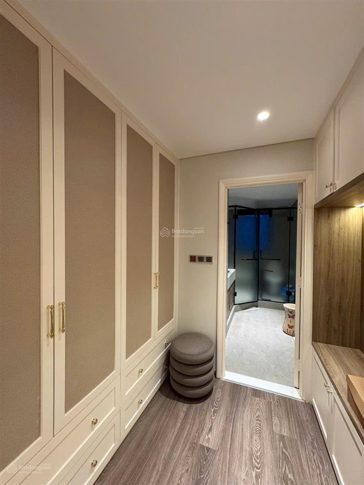 Chủ nhà cần tiền cần bán gấp căn hộ 2pn saigon south residences giáp phú mỹ hưng 71m2 giá cực tốt