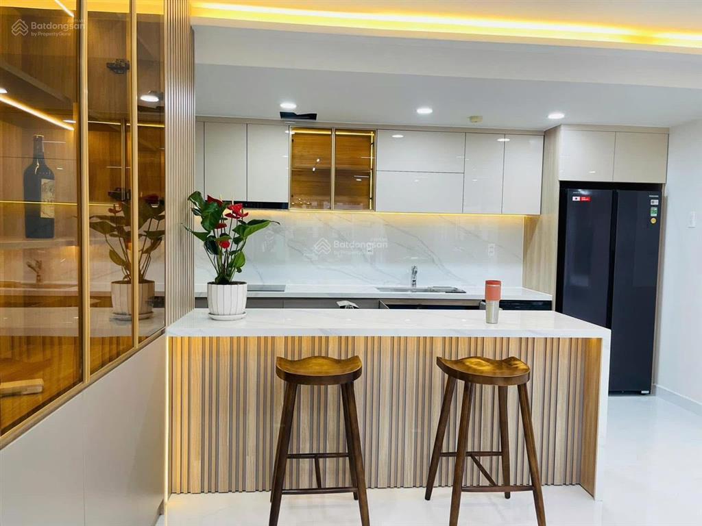 Chủ kẹt tiền cần bán gấp căn saigon south giáp phú mỹ hưng 2pn nhà mới view thoáng mát giá cực tốt