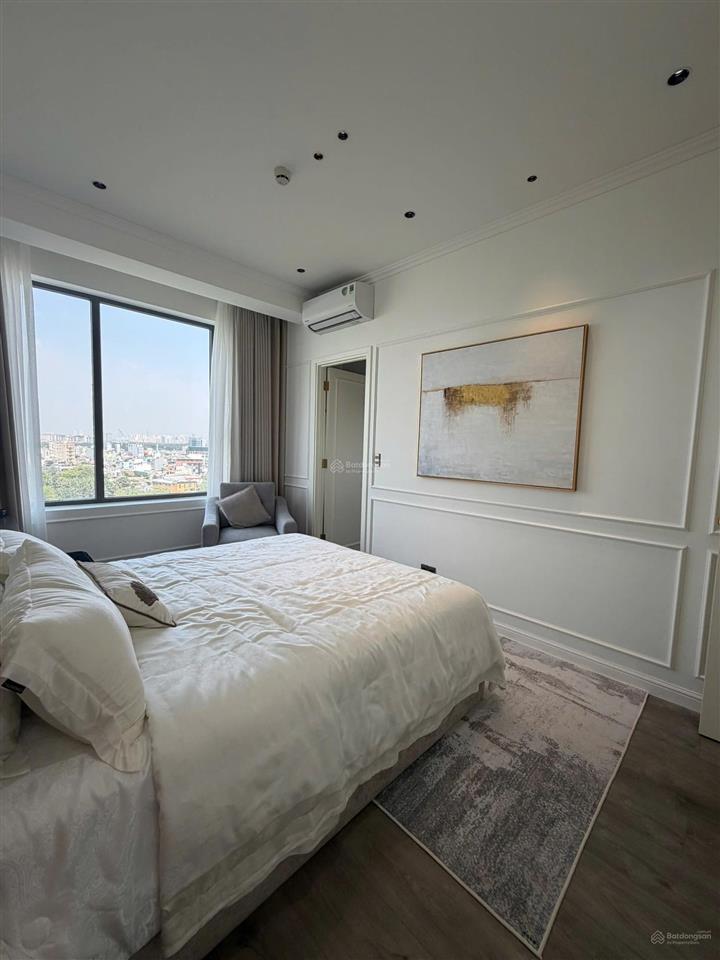 Chủ nhà cần tiền cần bán gấp căn hộ 2pn saigon south residences giáp phú mỹ hưng 76m2, giá cực tốt