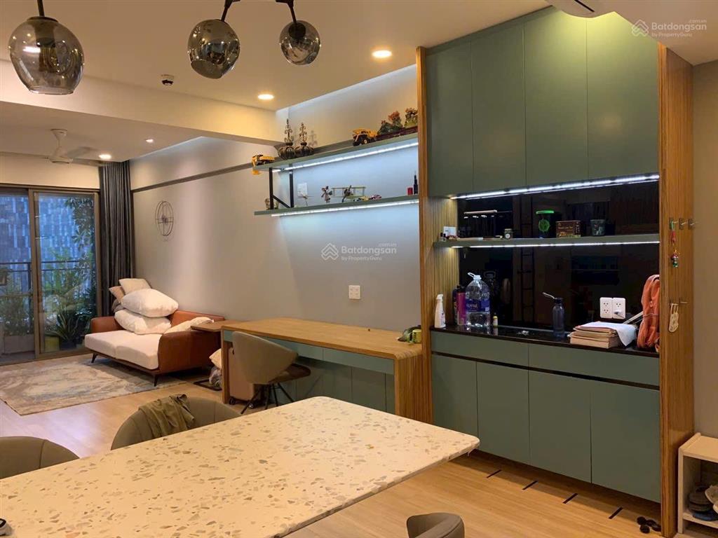 Chủ kẹt tiền cần bán nhanh căn hộ saigon south residences nhà mới dt76m 2pn giá cực tốt chỉ 5.8 tỷ