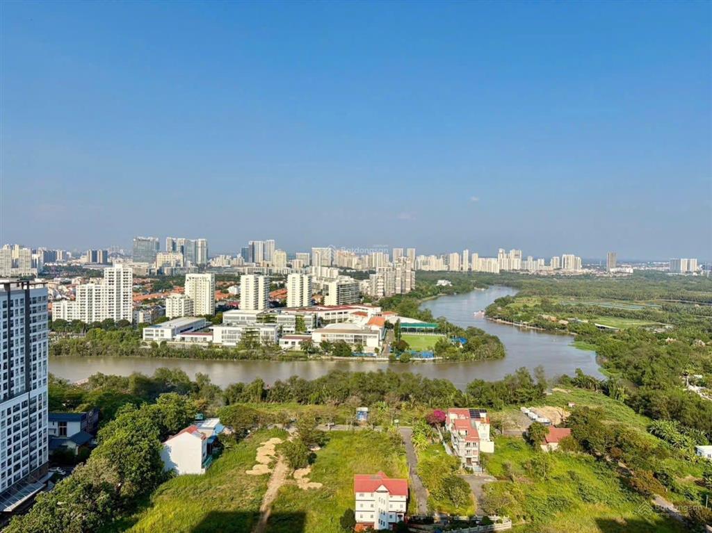 Giá cực tốt! bán gấp căn hộ 2pn saigon south residences nhà đẹp mới 99%, giá cực tốt chỉ 5.7 tỷ