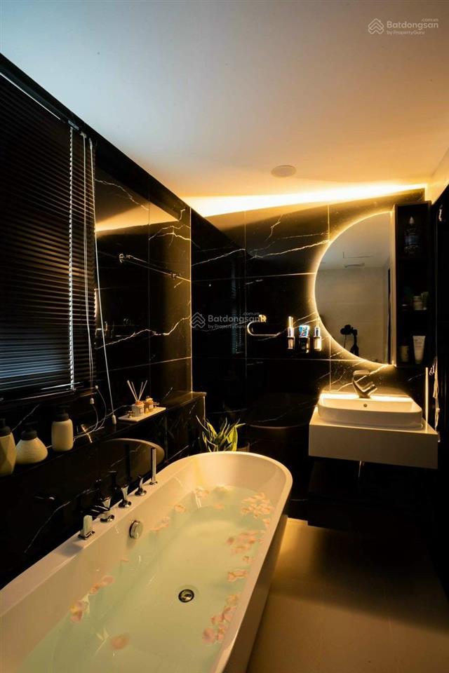 Cần bán gấp căn hộ cao cấp saigon south residences khu nam sài gòn dt 100m2 có ô xe giá chỉ 6.8 tỷ