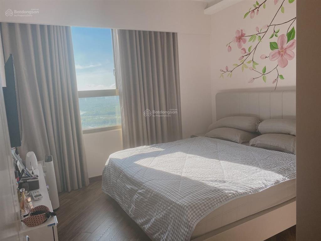 Chủ cần tiền cần bán gấp căn hộ saigon south residences  phú mỹ hưng dt 75m2 giá tốt chỉ 5.8 tỷ