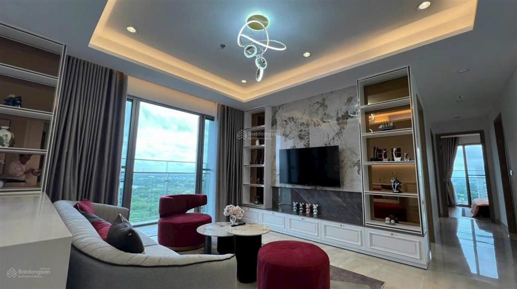 Chính chủ kẹt tiền cần bán gấp căn hộ saigon south residences dt76m2 full nội thất cao cấp giá tốt