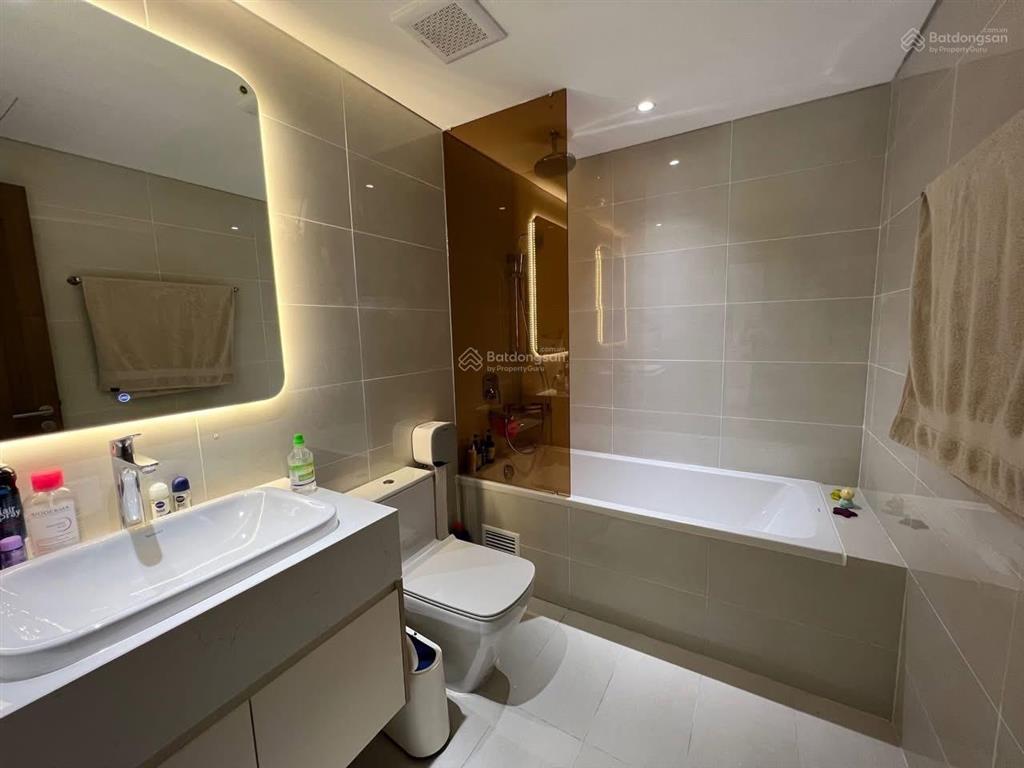 Giá cực tốt! bán gấp căn hộ 3pn saigon south residences nhà đẹp mới 99%, giá cực tốt chỉ 7.1 tỷ