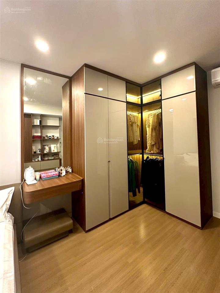 Cần cho thuê nhanh căn hộ cao cấp 3pn saigon south residences nhà cực đẹp giá tốt thị trường
