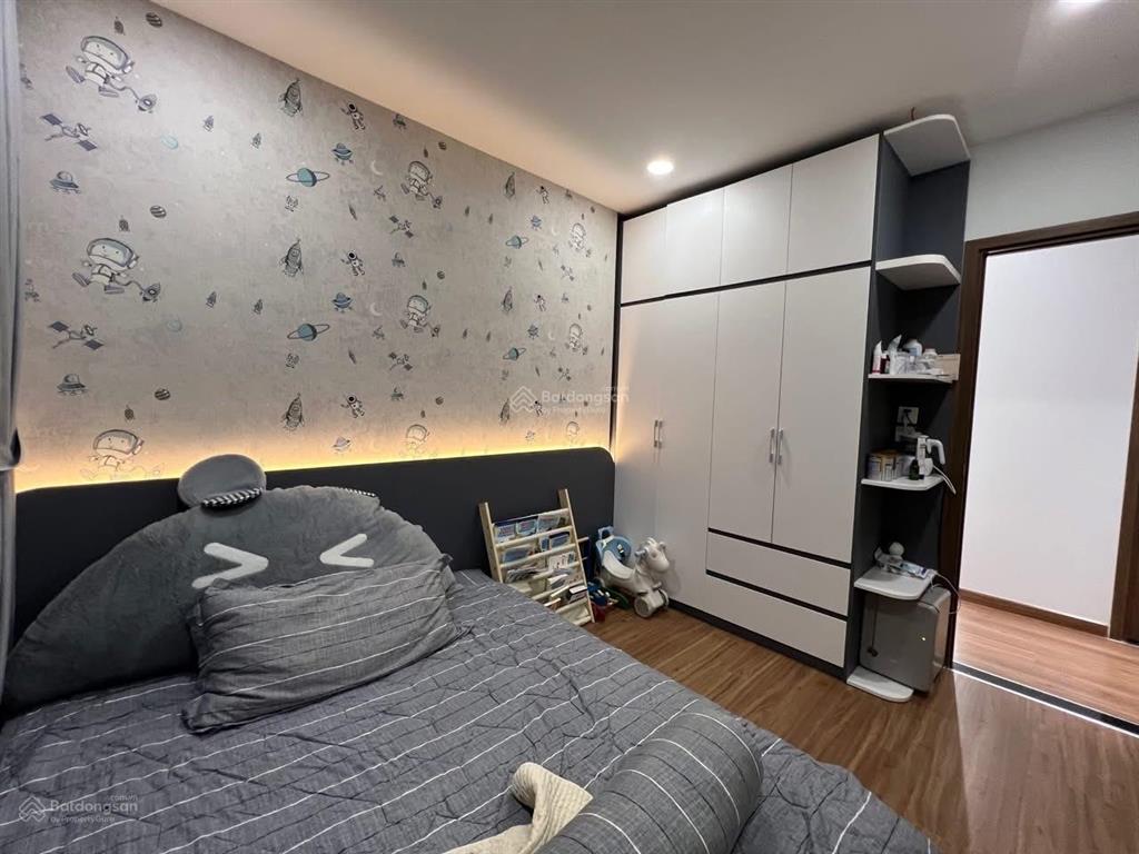 Cần bán căn hộ saigon south residences, nhà bè, 3pn 2wc 104m2 có ô xe full nt cao cấp, bán 7.3 tỷ.