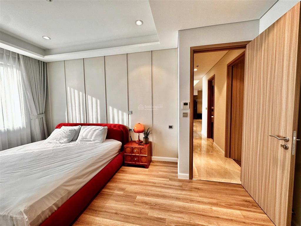 Chính chủ cho thuê căn hộ 3pn green valley phú mỹ hưng nhà mới full nội thất có ôxe giá tốt 26triệu
