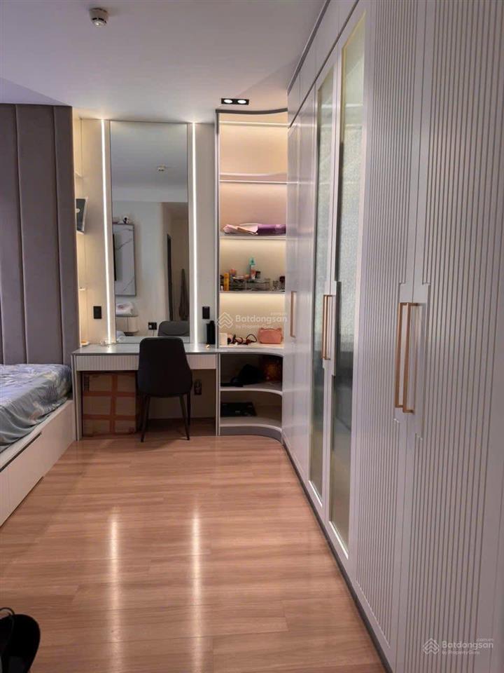 Cần cho thuê gấp căn hộ the antonia phú mỹ hưng nhà mới 100% full nội thất cao cấp có ô xe giá tốt