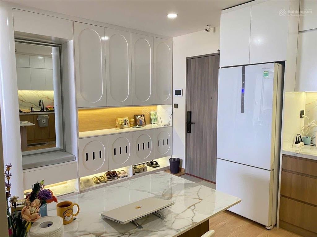 Chính chủ kẹt tiền bán gấp căn hộ saigon south residences 76m2 full nội thất cao cấp giá chỉ 5,5 tỷ