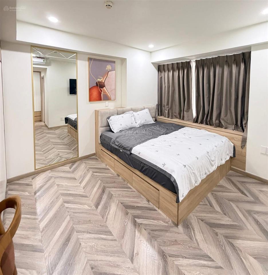 Chủ nhà kẹt tiền cần bán gấp căn hộ 3pn saigon south residences giáp phú mỹ hưng nhà mới giá tốt