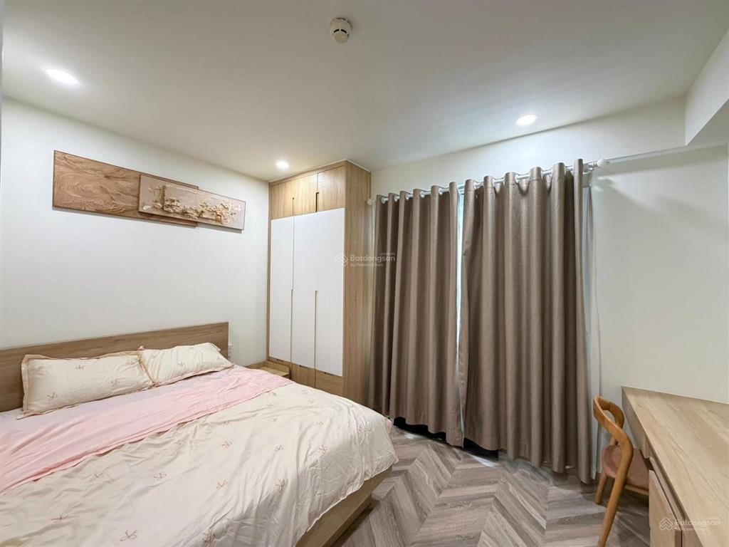 Chủ nhà kẹt tiền cần bán gấp căn hộ 3pn saigon south residences giáp phú mỹ hưng nhà mới giá tốt