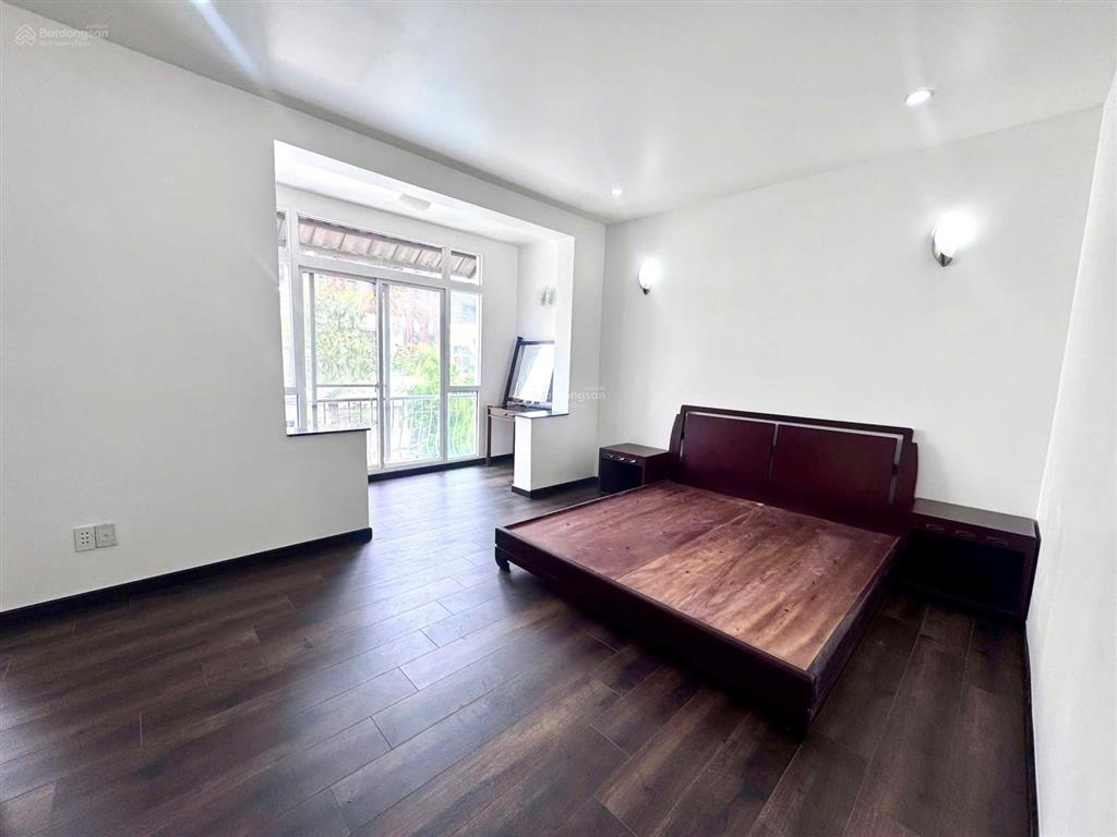 Cần cho thuê gấp biệt thự hưng thái phú mỹ hưng dt 126m2 tk 4pn 4wc nhà đẹp giá tốt chỉ 37 triệu