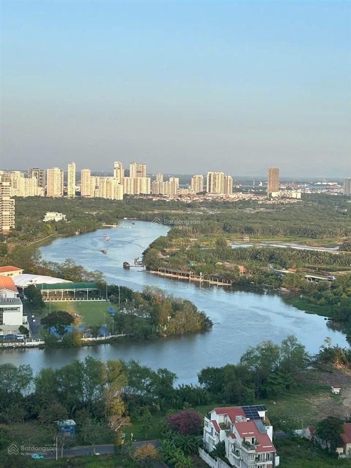 Chủ cần tiền cần bán gấp căn hộ saigon south residences phú mỹ hưng view sông dt 95m2 giá chỉ 7 tỷ