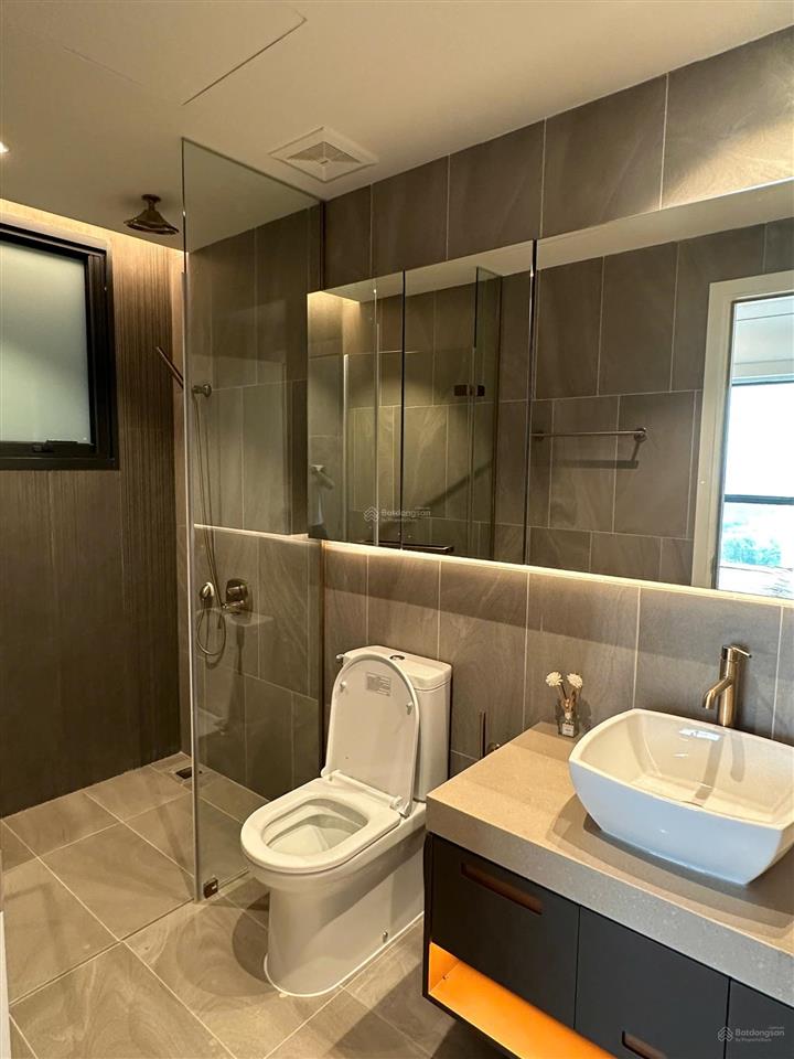 Giá cực tốt ! cần bán nhanh căn hộ 2pn saigon south 75m2,full nt,nhà đẹp view thoáng giá chỉ 5.4 tỷ