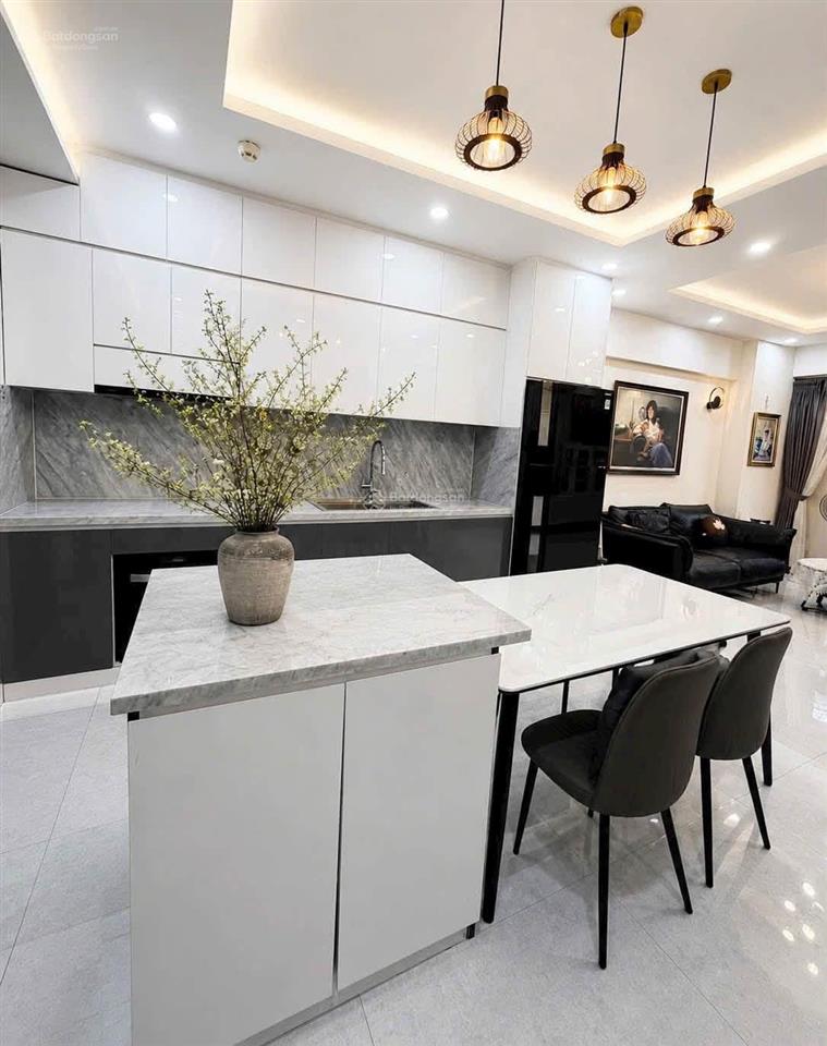Giá tốt khó tìm! bán nhanh căn hộ 3pn saigon south 100m2,view sông hướng thoáng,nhà đẹp giá cực tốt
