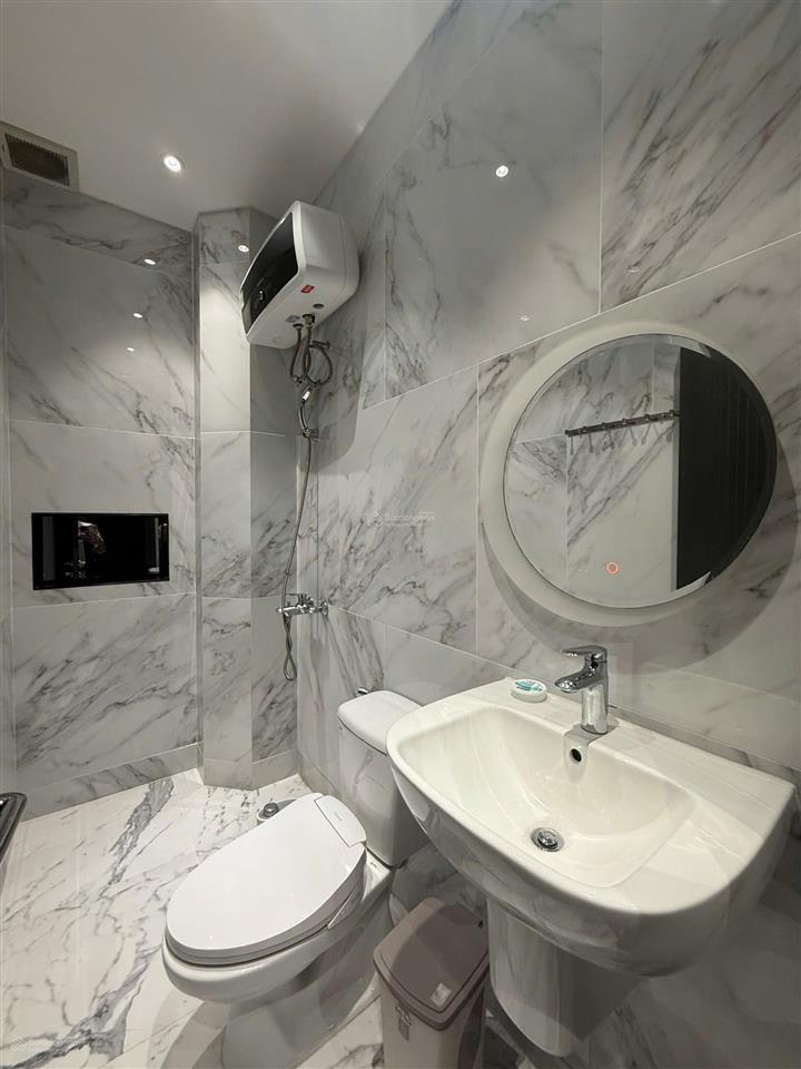 Cần cho thuê gấp biệt thự nam thông 2 phú mỹ hưng 6pn 5wc nhà mới full nội thất giá tốt chỉ 55triệu