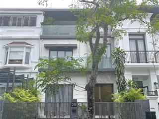Cần cho thuê gấp biệt thự nam thông 2 phú mỹ hưng 6pn 5wc nhà mới full nội thất giá tốt chỉ 55triệu