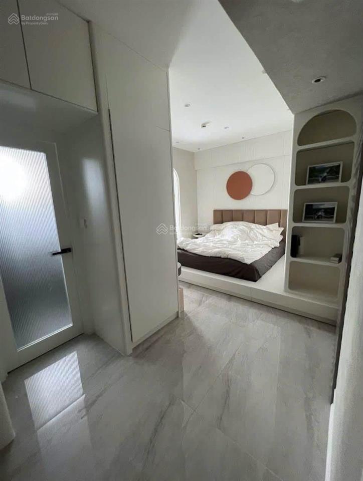 Chính chủ cần bán gấp căn hộ green valley phú mỹ hưng, tk 3pn 2wc có ô xe giá tốt thị trường