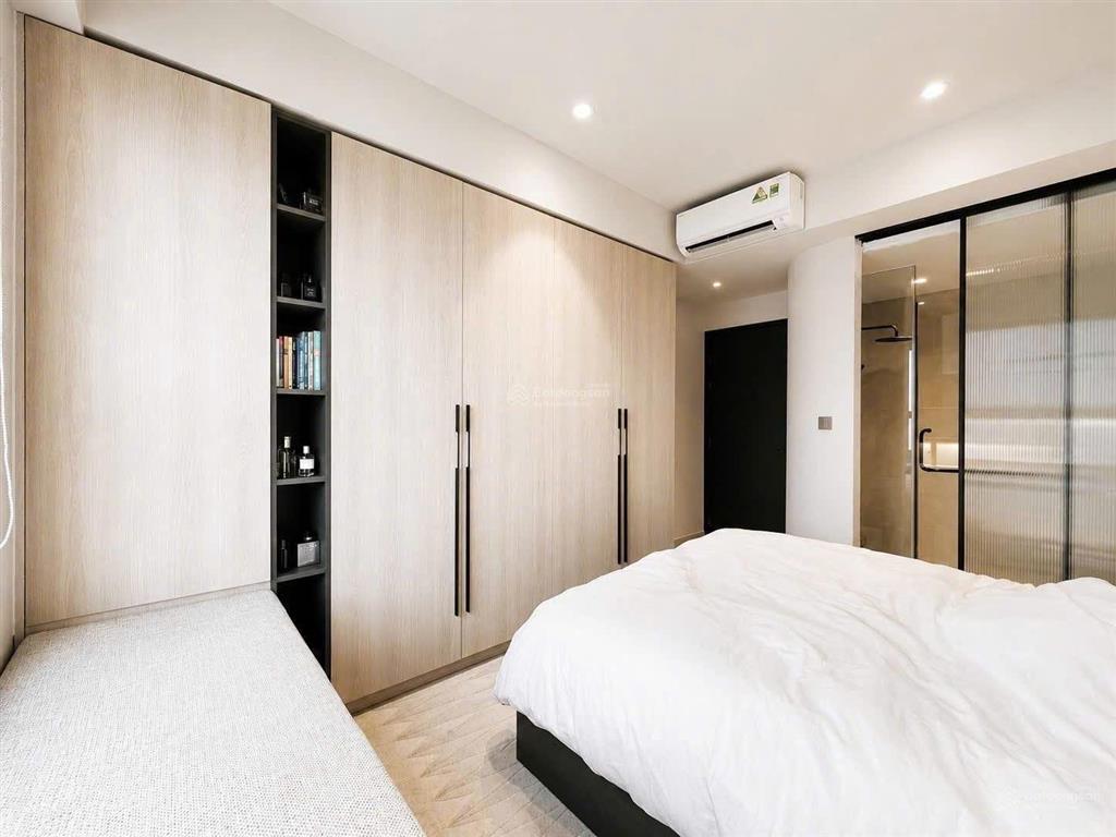 Giá tốt khó tìm! bán nhanh căn hộ 3pn saigon south 104m2,view hướng thoáng mát ,nhà đẹp giá cực tốt
