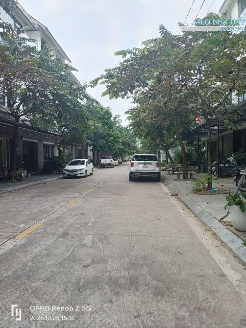 BÁN NHÀ VƯỜN LÊ TRỌNG TẤN. 2 THOÁNG. VIEW TRƯỜNG HỌC VÀ VƯỜN HOA.LH 0975623555 
